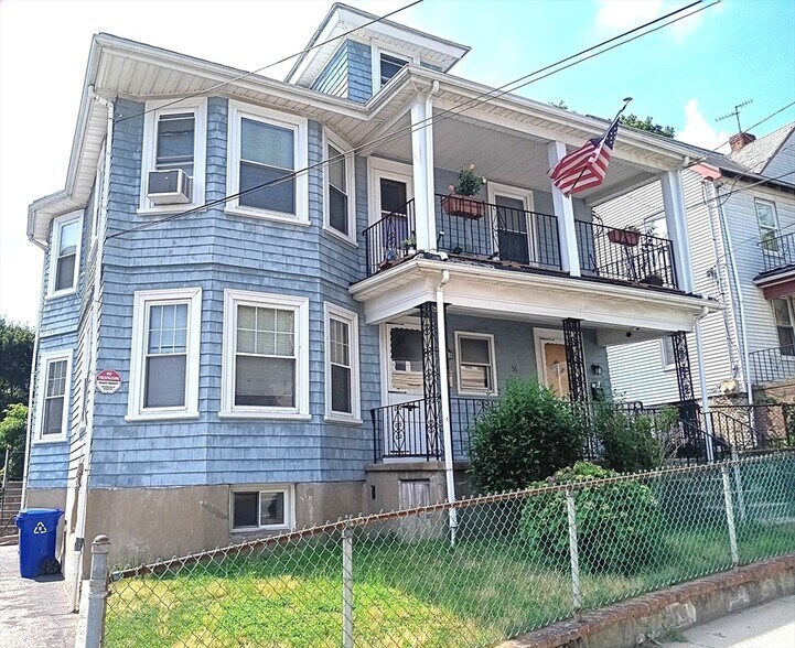 Primary Photo - 33 Bigelow St