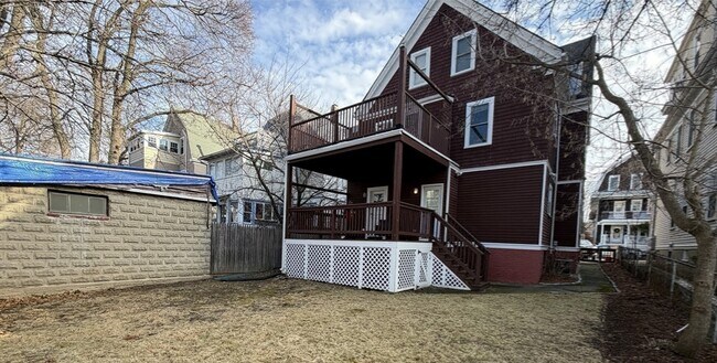 Building Photo - 99 Fayerweather St