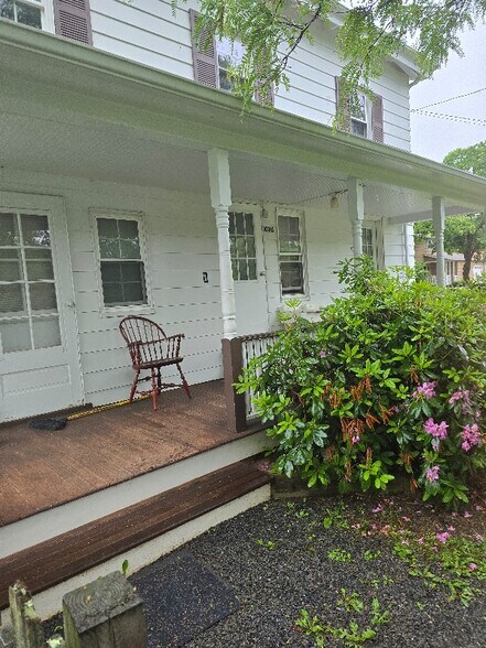 Building Photo - 108 Readington Rd
