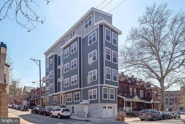 Building Photo - 17 S 44th St