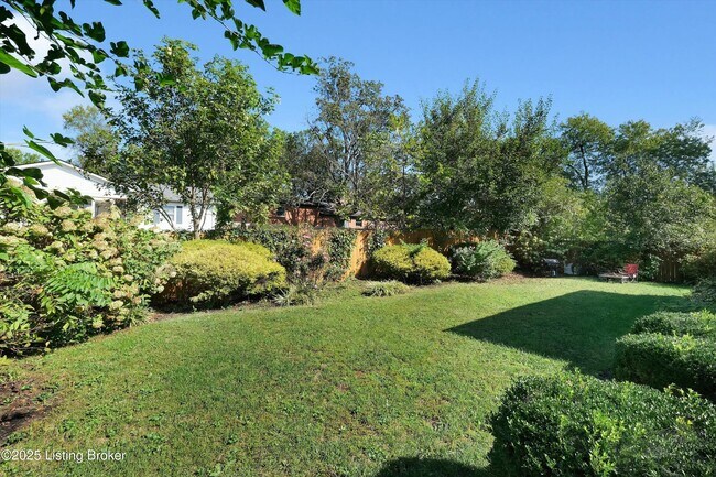 Building Photo - 12611 Bernay Pl