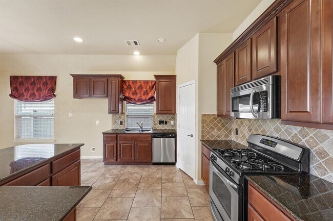 Building Photo - 20281 Southwood Oaks Dr