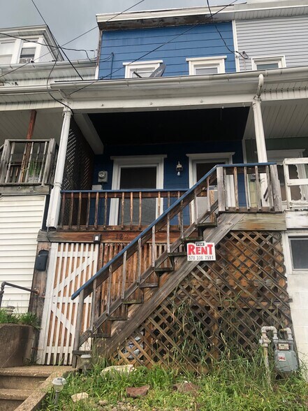 Front Porch & Stairs to 1st Floor - 1221 W Walnut St