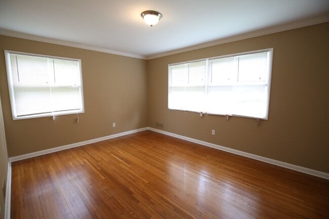 Building Photo - 2816 8th St NE