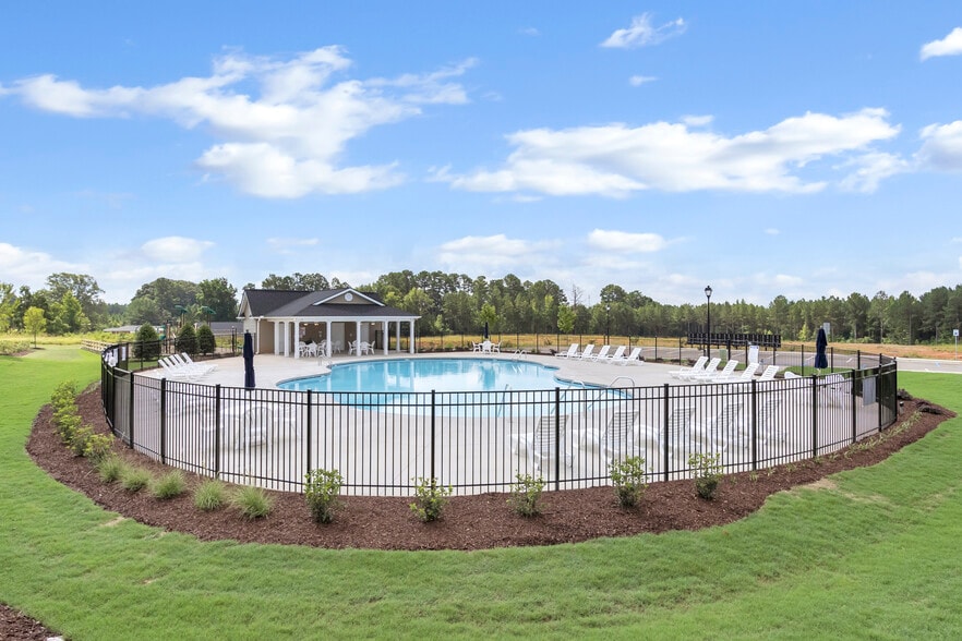 Building Photo - 3260 Emberly Dr