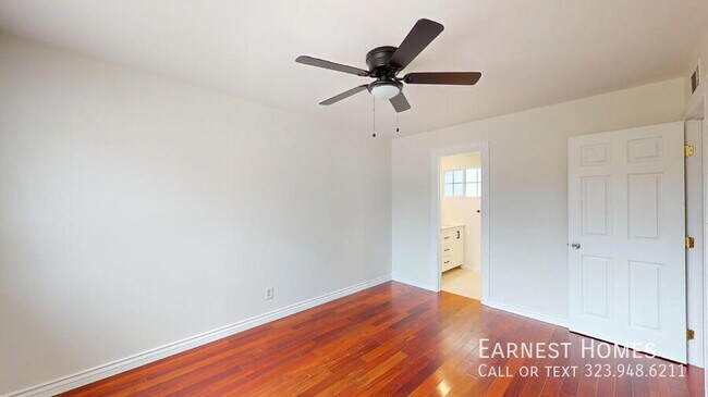 Building Photo - 17155 Donmetz St