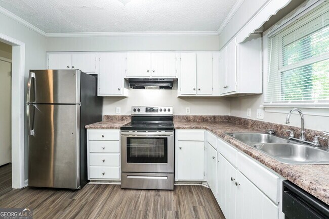 Building Photo - 2606 Northbrook Rd