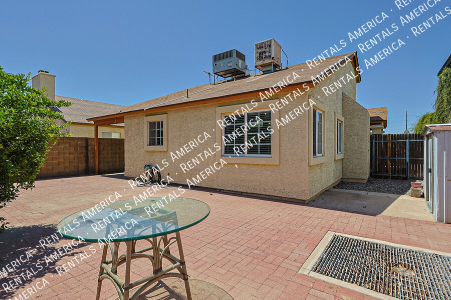 Building Photo - 10021 N 66th Ave
