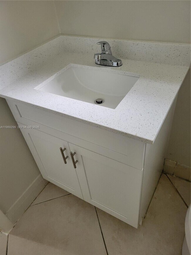 Building Photo - 3621 SW 69th Terrace