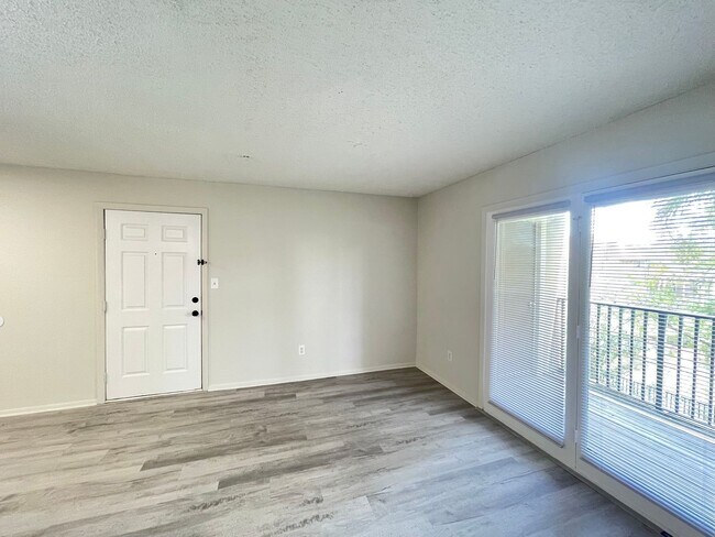 Building Photo - Fully Renovated 1-Bedroom, 1-Bath Condo in Gated Community – Available Now!