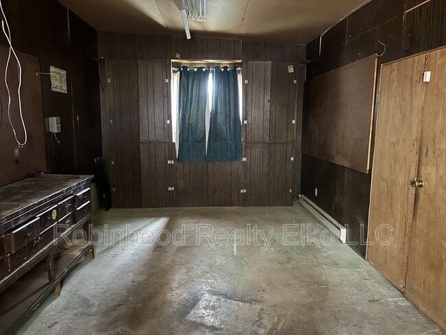 Building Photo - 786 Wilson Ave