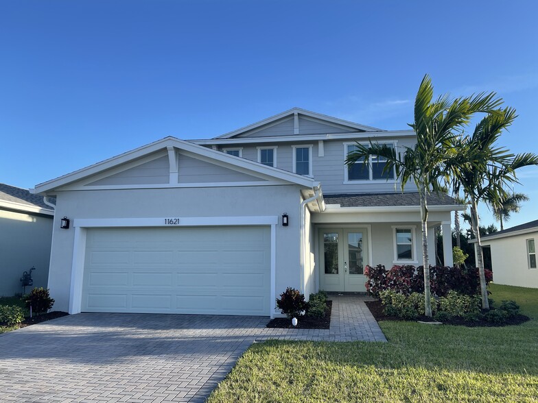 Primary Photo - 11621 SW Lyra Dr
