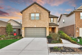 Building Photo - 3306 Forest Dr