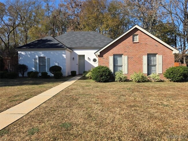 Building Photo - 2230 Kingsbury Dr