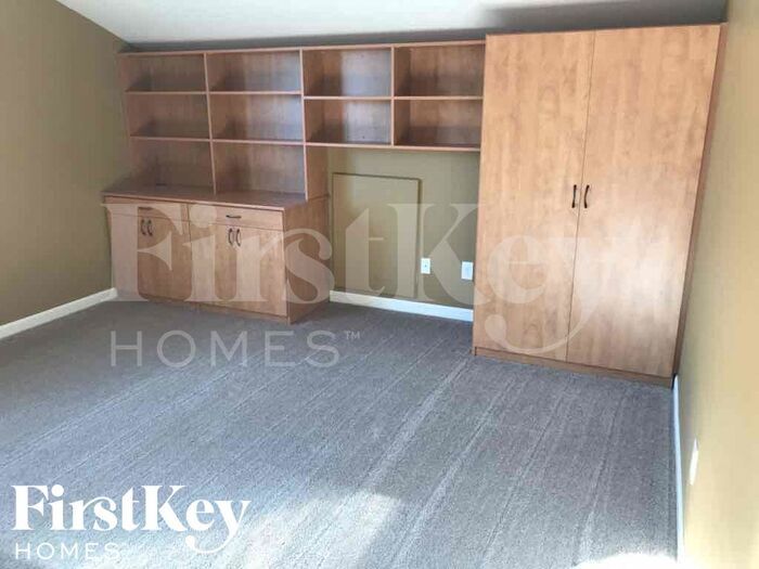Building Photo - 5751 Aderholt Rd
