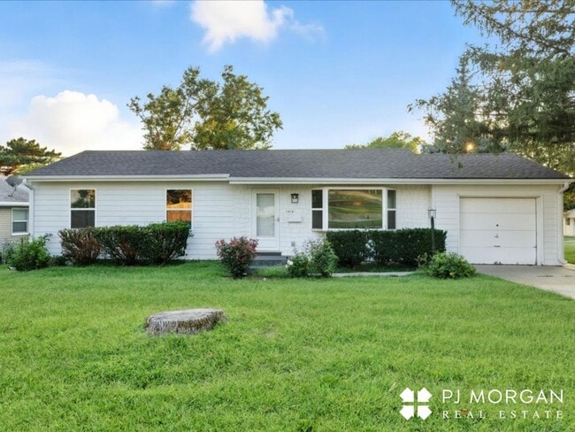 Primary Photo - Midtown Modern Ranch-Don't Miss Out! - Price Decrease