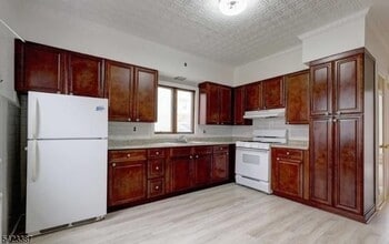 Building Photo - 58 Westervelt Ave