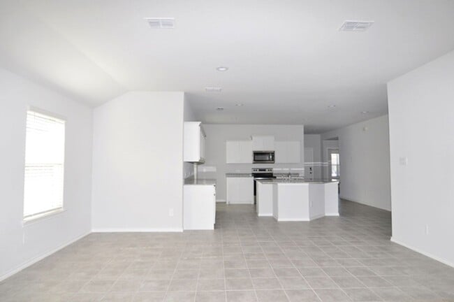 Building Photo - AVAILABLE NOW - VIEW NOW - Newer Construction 4 Bedroom Home in North Fort Worth – EMS-ISD