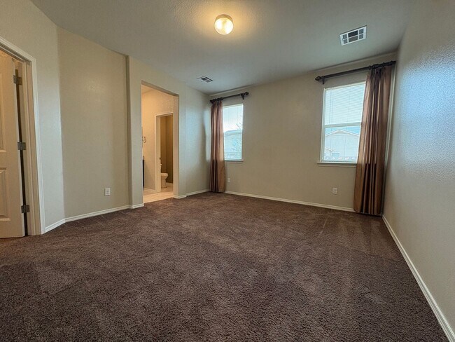 Building Photo - Home for rent in Socorro