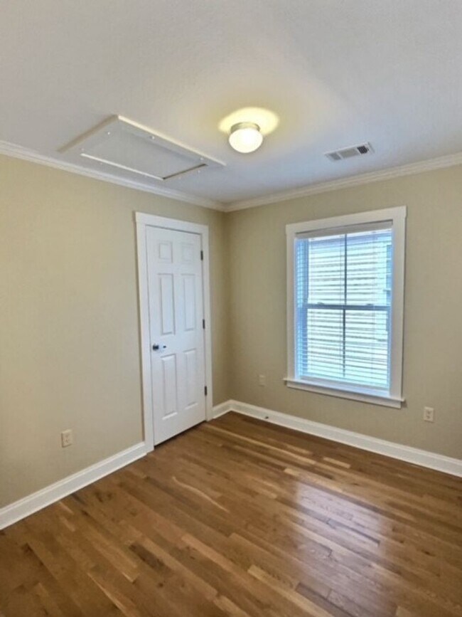 Building Photo - 2 Bedroom Cottage Near Downtown Ocean Springs