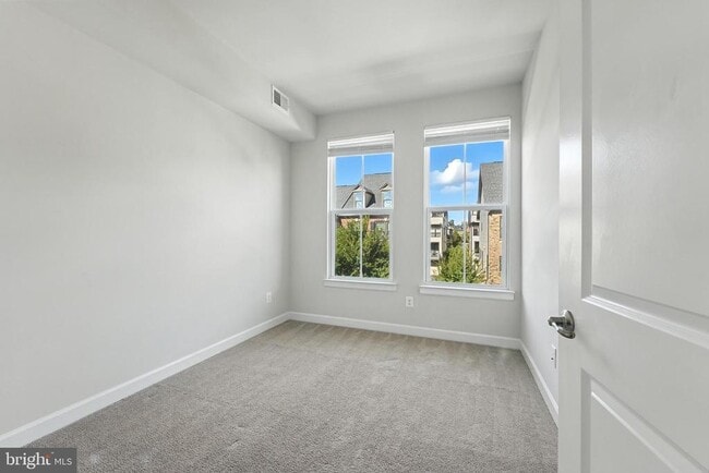 Building Photo - 22310 Seabring Terrace