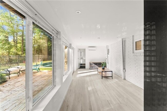 Building Photo - 1495 Spalding Dr