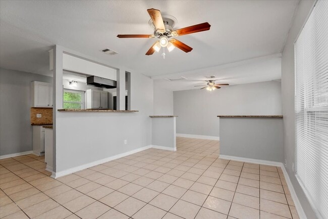 Building Photo - 1935 Barnsley Ln