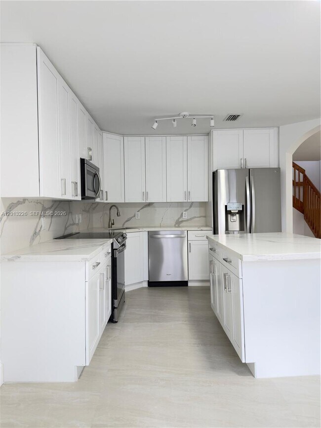 Building Photo - 8725 SW 158th Pl