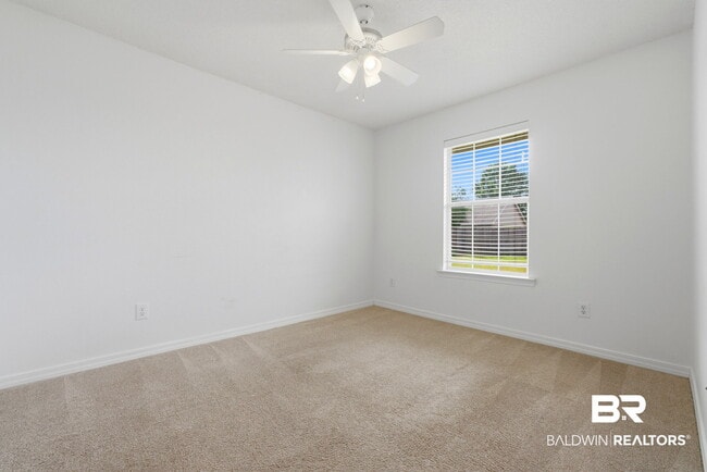 Building Photo - 9841 Watkins Dr