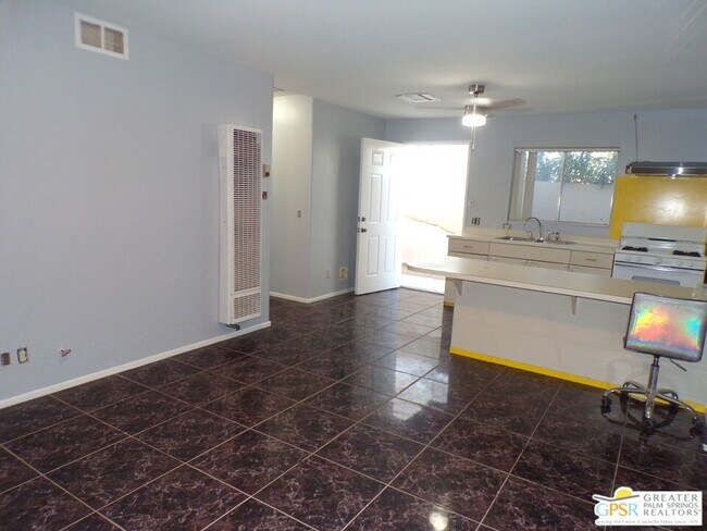 Building Photo - 32388 Hopi Cir