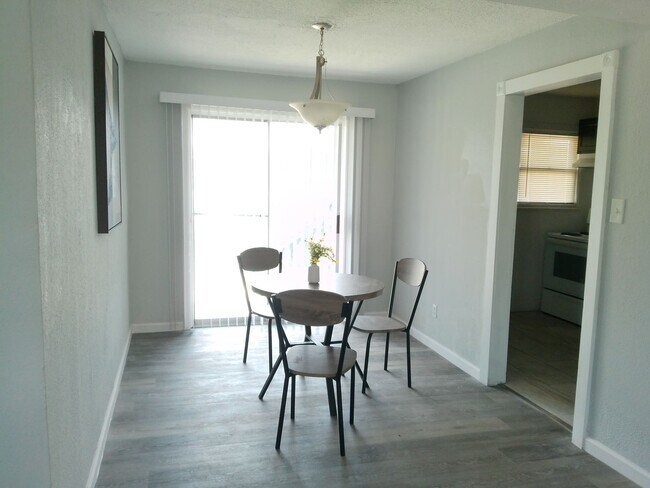 Building Photo - 829 Indiana Ave