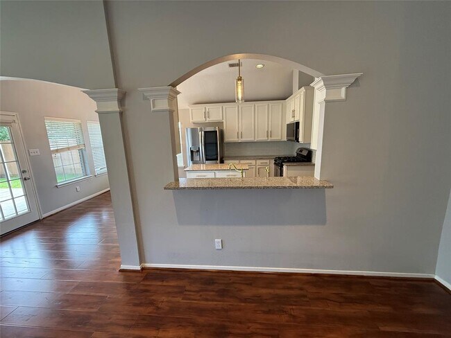 Building Photo - 2310 Megellan Point Ln