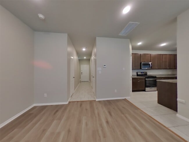 Building Photo - 40807 Mostyn Hill Dr