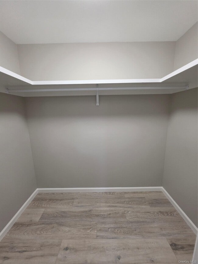 Building Photo - 2104 Cherry Hill Dr