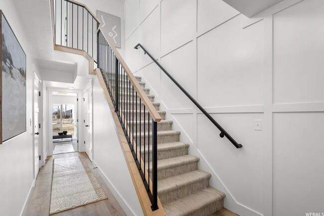 Building Photo - Beautiful Townhome 4 bd & 3.5 bath in American Fork