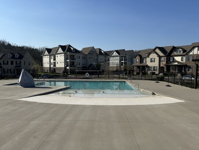 Building Photo - 1630 Shadow Green Dr