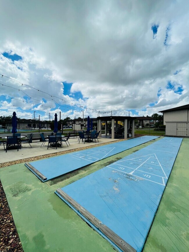 Building Photo - 25100 Sandhill Blvd