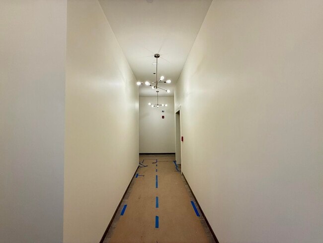 Building Photo - 1138 Elm St