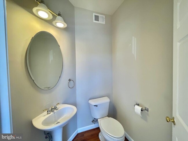 Building Photo - 3550 Tabard Ln