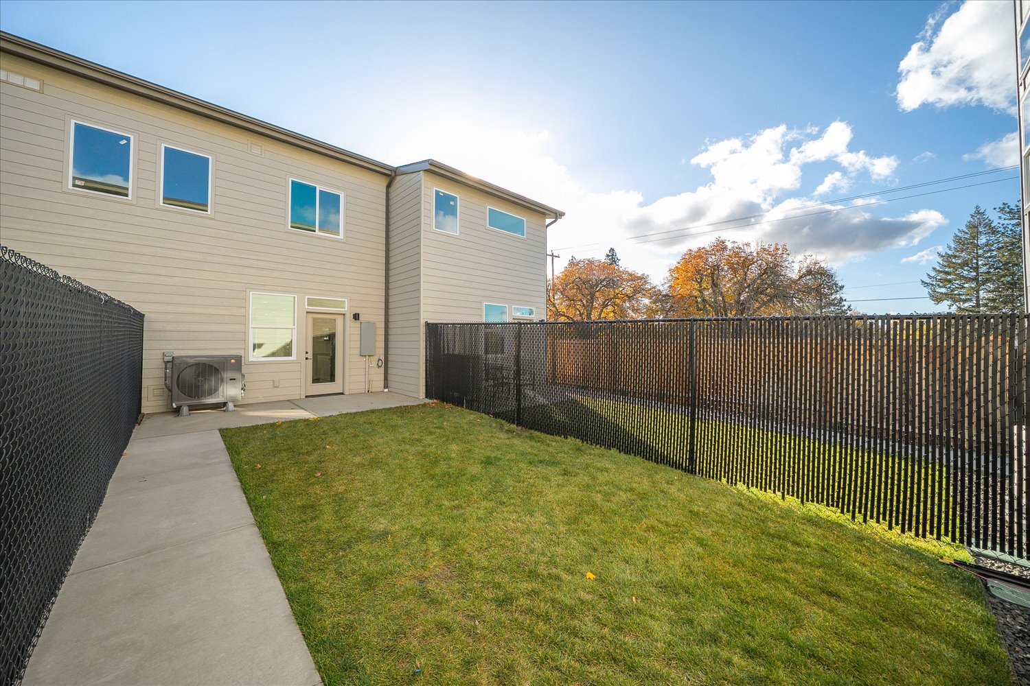 Building Photo - 3203 E 30th Ave