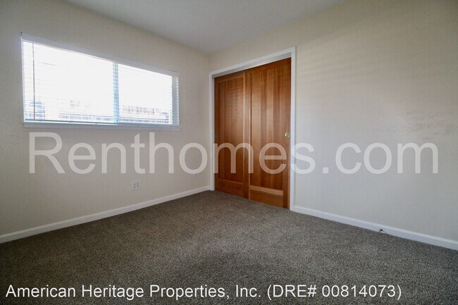 Building Photo - 4 br, 2 bath House - 3915 Broadlawn Street