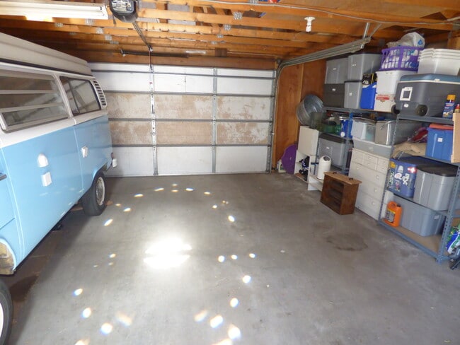 Building Photo - $0 DEPOSIT OPTION. DENVER SQUARE HOME! UPT...