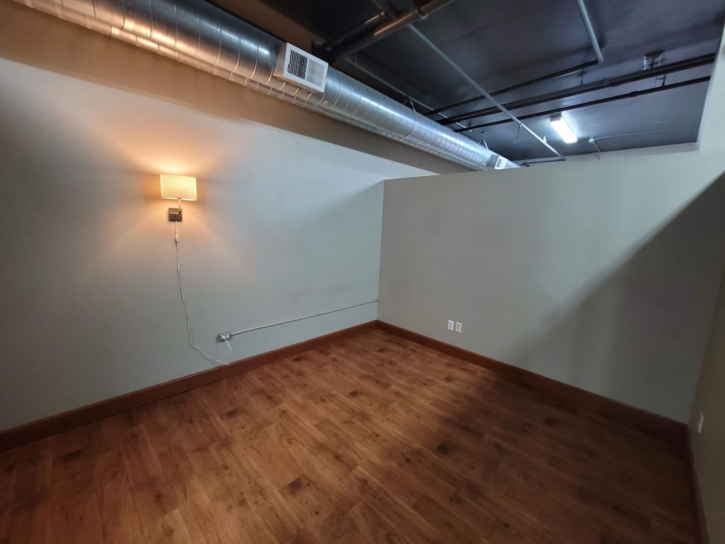 Building Photo - 123 NE 172nd Ave