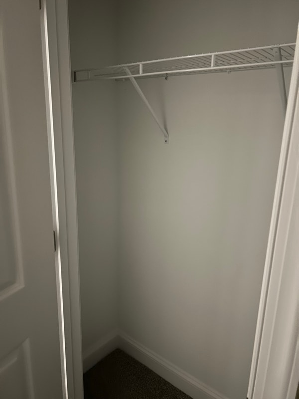 Building Photo - 2032 Secluded Dell Rd