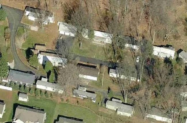 Primary Photo - 1656 Manchester Ave NW