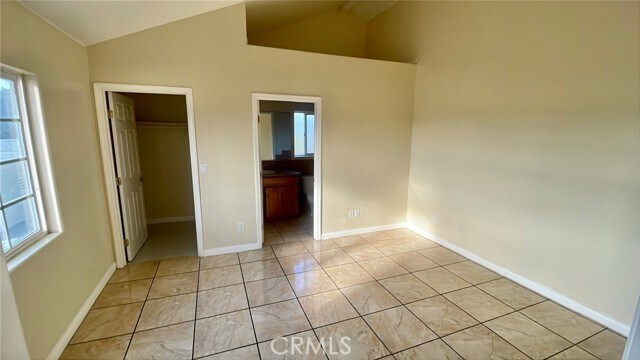 Building Photo - 1073 W 112th St