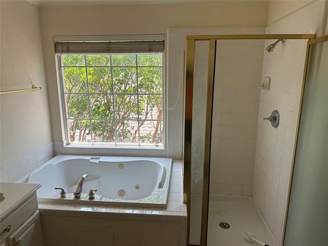 Building Photo - 1505 Endicott Dr