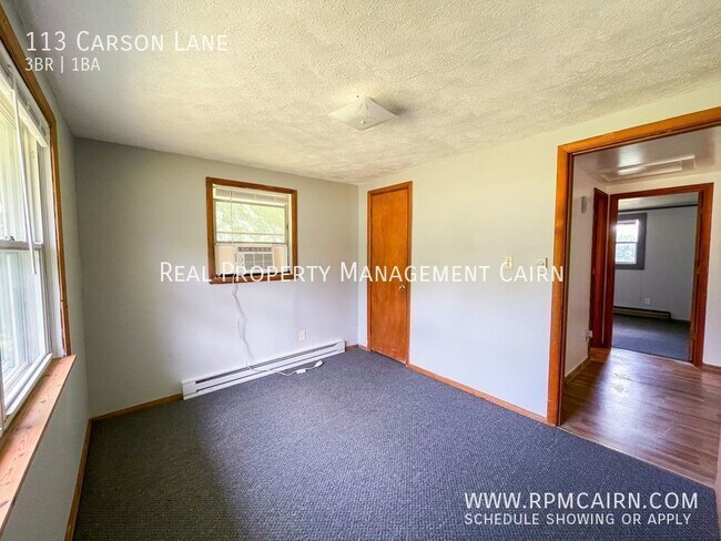 Building Photo - Three Bedrooms, One Bath Off Rt 130