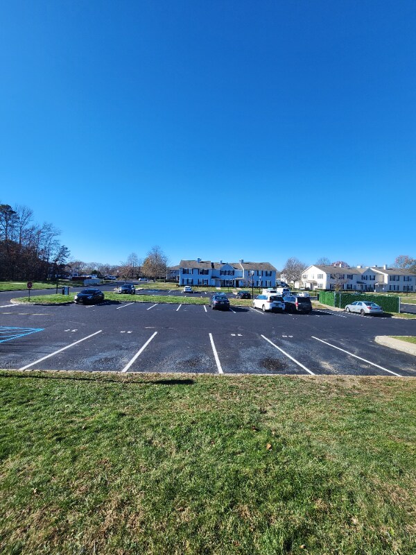 Building Photo - 46 N American Dr