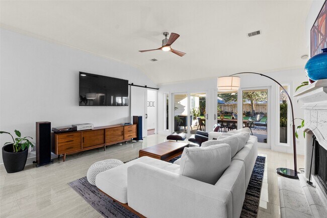 Building Photo - 26119 Savory Springs Ln